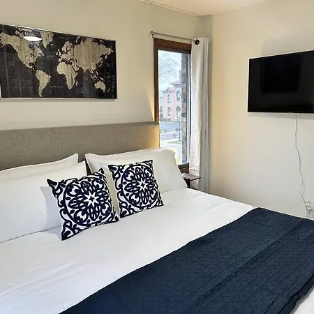 Capital Suite On 6Th Street - King Bed / Downtown! Springfield Exterior photo