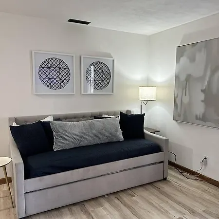 Capital Suite On 6Th Street - King Bed / Downtown! Springfield Exterior photo