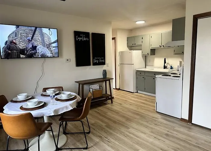 Capital Suite On 6Th Street - King Bed / Downtown!